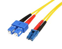 STARTECH SMFIBLCSC1 Fibre Optic Cable, 1m Fiber Optic Cable, Single-Mode Duplex 9/125, LSZH, LC/SC